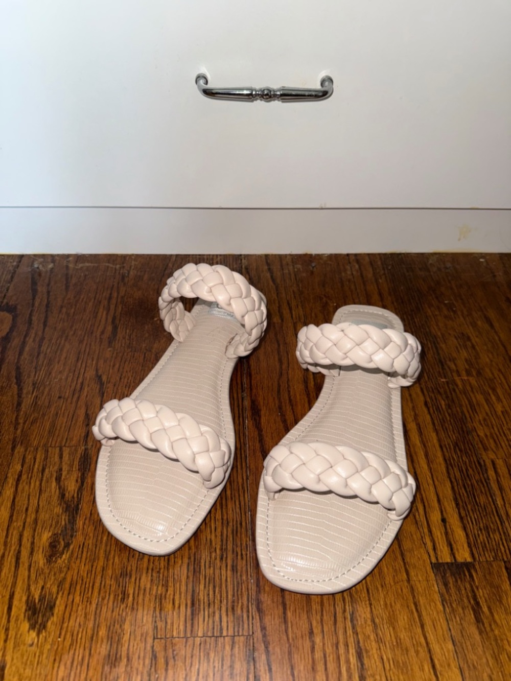 Dolce Vita Sandals in Cream